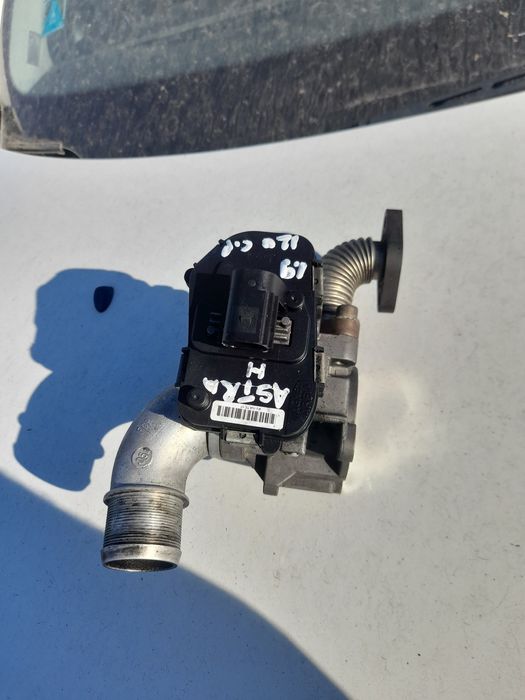 Clapeta accelerație Opel astra h 1.9 cdti