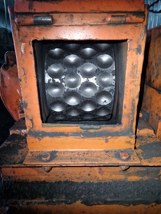 Брикетный формомочный станок