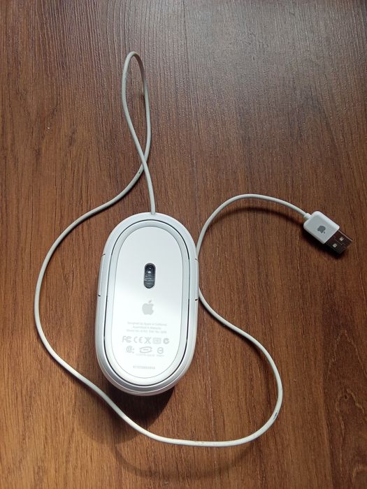 Mouse Apple,  cu fir, A1152