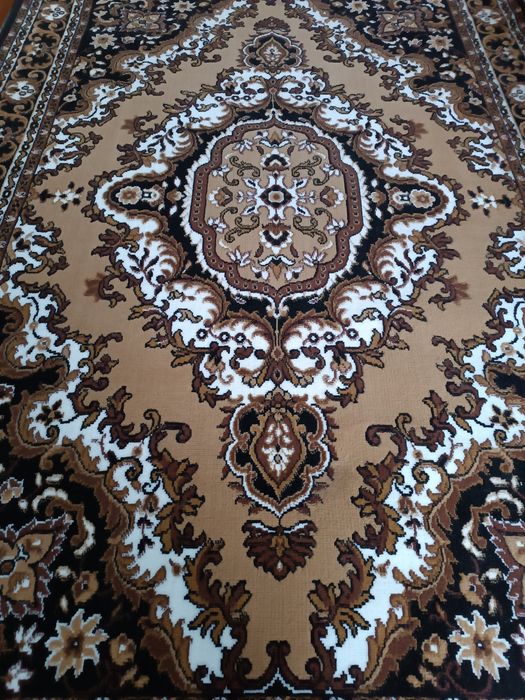 Ковёр, 2.75*1.80 м , отл.сост.