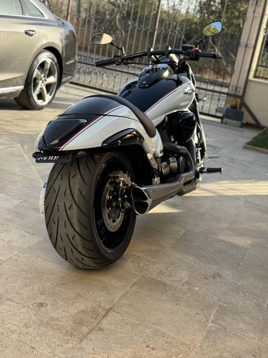 Suzuki Intruder M109R BOSS EDITON