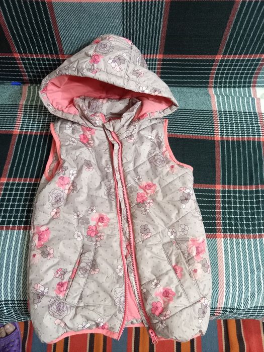 Продам костюмчик розовый