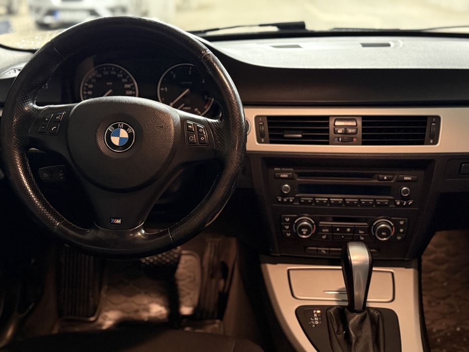 BMW 320d xDrive Touring 184к.с