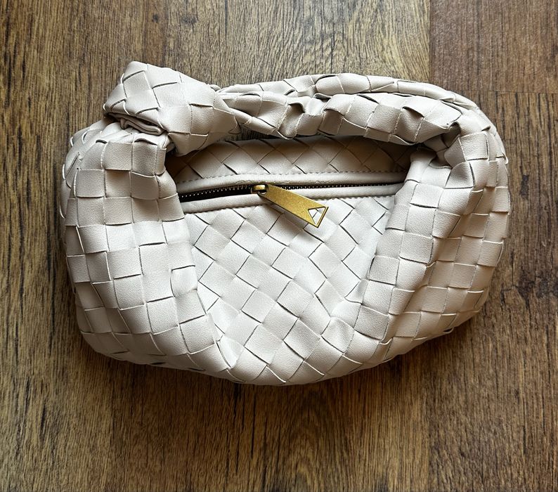 Дамска чанта естествена кожа