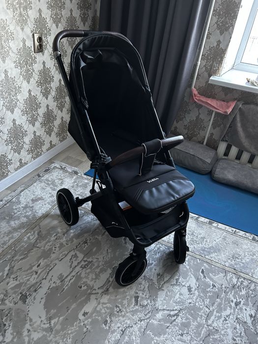 Продам почти новая