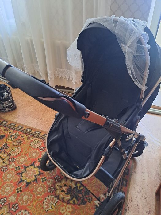 Belecoo коляска продам