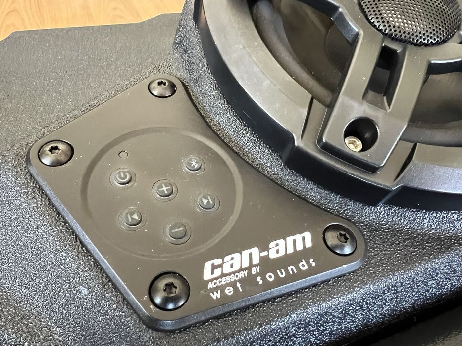 Lada spate HIFI BRP Sounds Box noua 43L LinqQ Atv Can Am Outlander Max