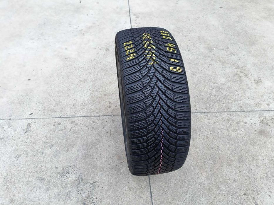 O anvelopa de iarna 235 45 19 bridgestone blizzak 6 enliten 7,5 mm dot 2224