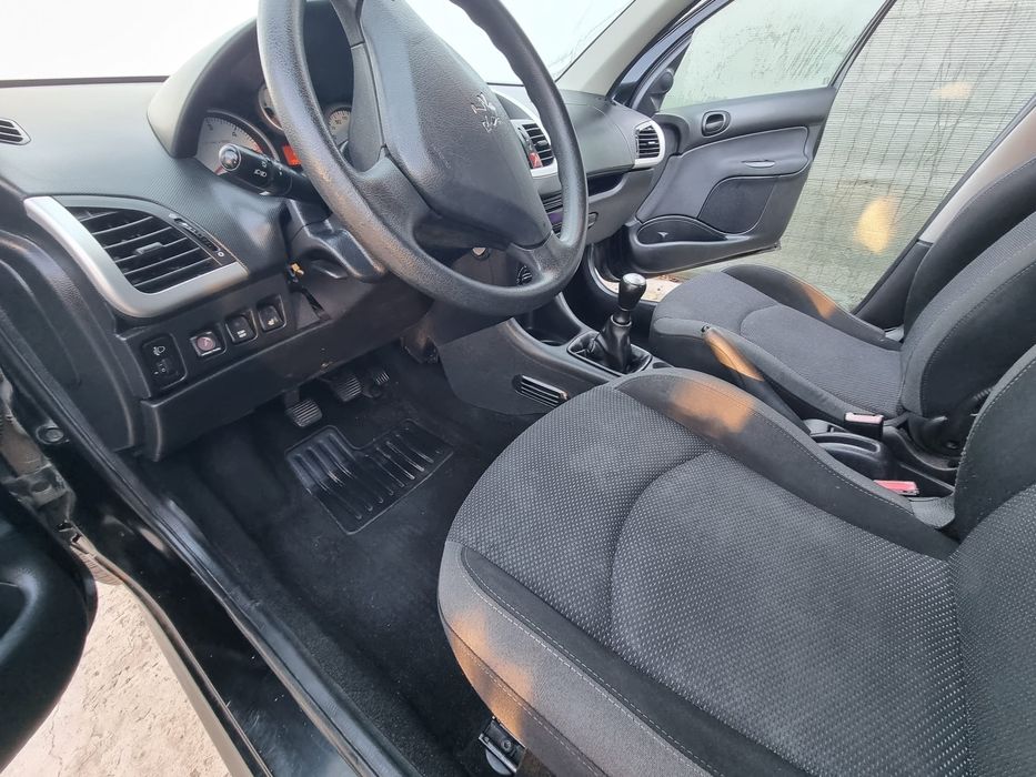 Peugeot 207 diesel 1.4 hdi 70cp