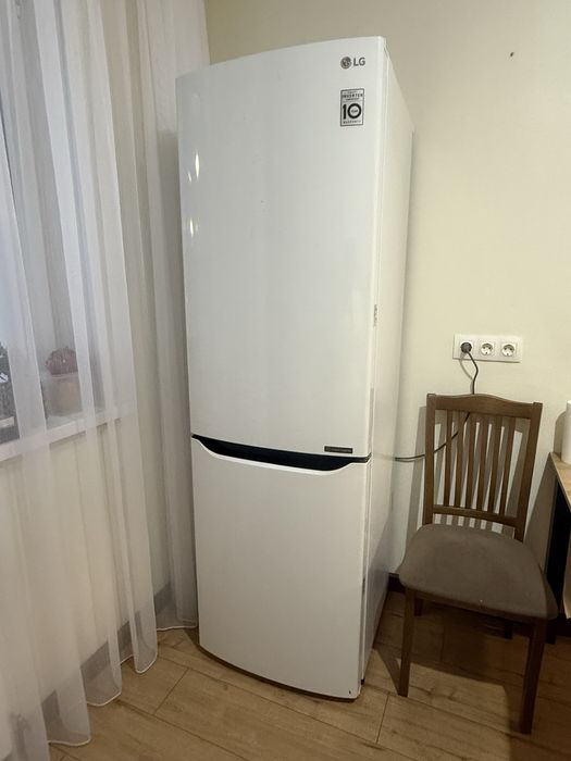 Продам холодильник.