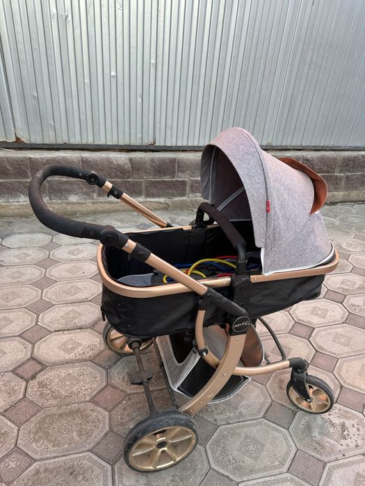 Продам детскую коляску