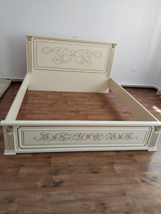 Спальный диван с тумбами