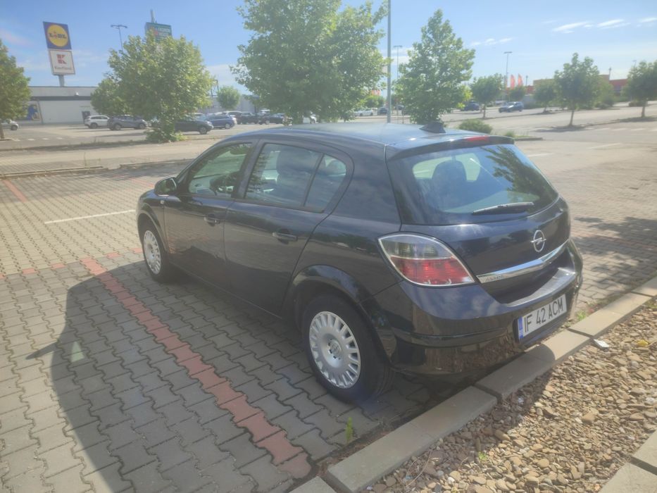 Opel Astra h, 114000 km, benzină 1.6, fabricație 2013