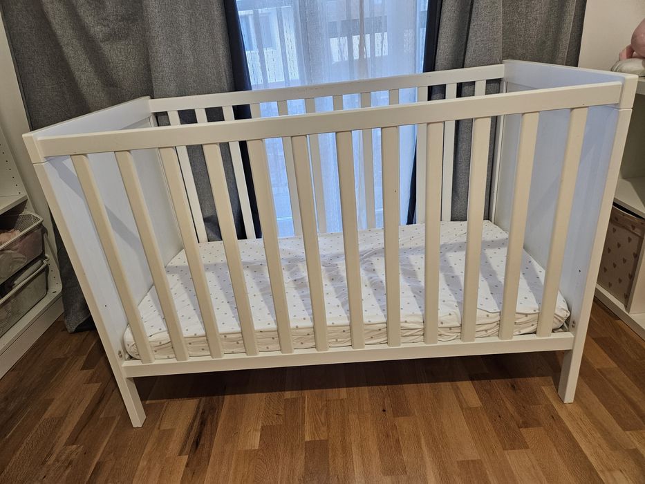 Pătuț bebeluș - folosit