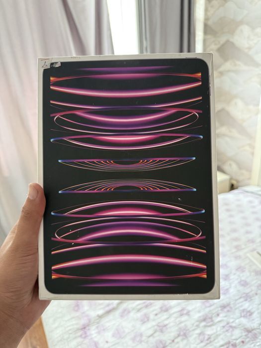 Продаю Ipad m2 11 pro 128 гб