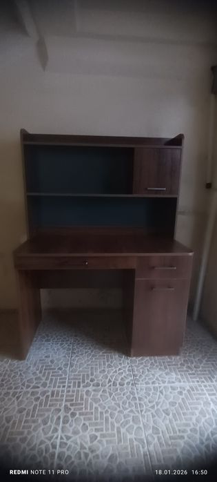 Parta, bolalar va ofis uchun parta