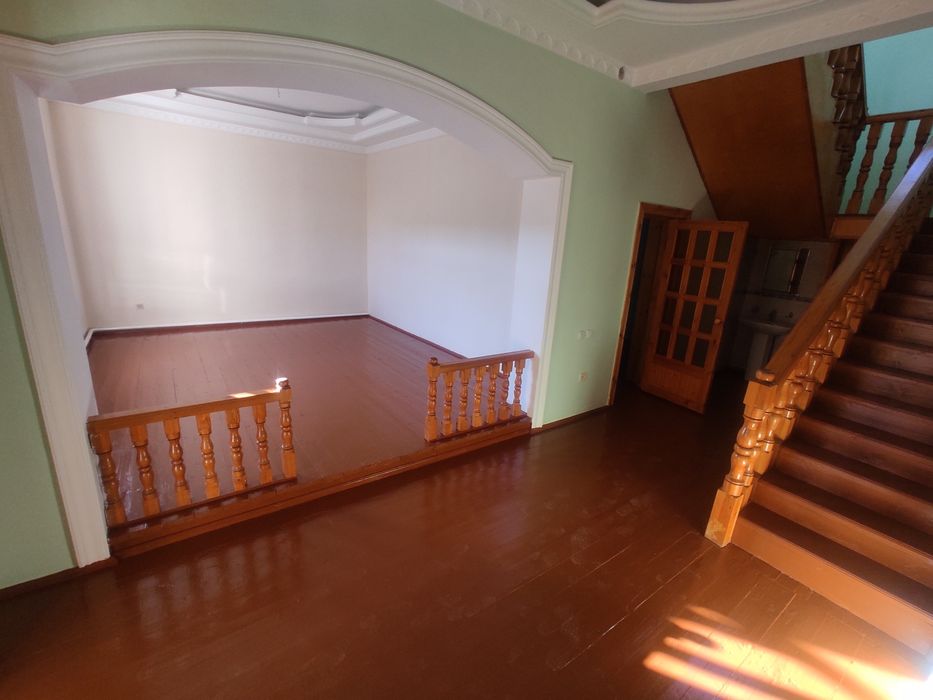 Продаётся коттедж.