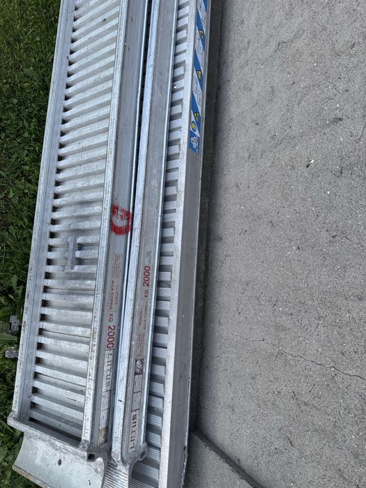 Rampe aluminiu de 3,50 m, lungime , pentru incarcare utilaje sau camionete