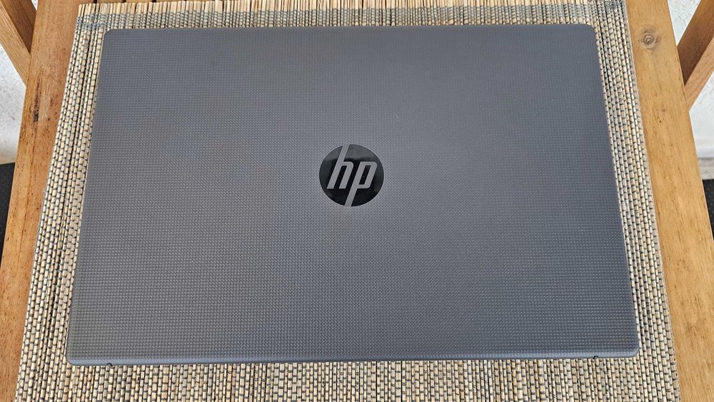 Laptop HP 255 G10 15.6 Inch 16 GB Ram 512 GB SSD NOU