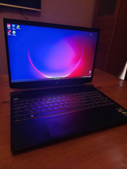 Ноутбук для работы и игр