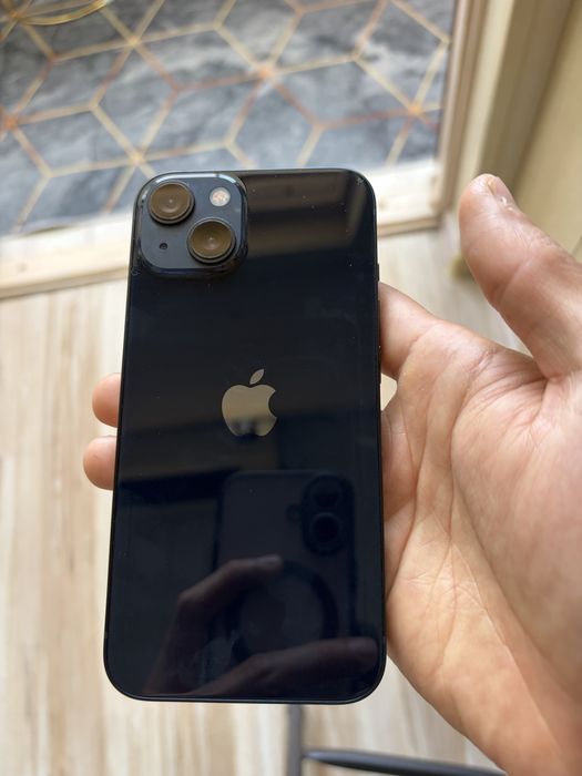 IPhone 13, 6/128 гб