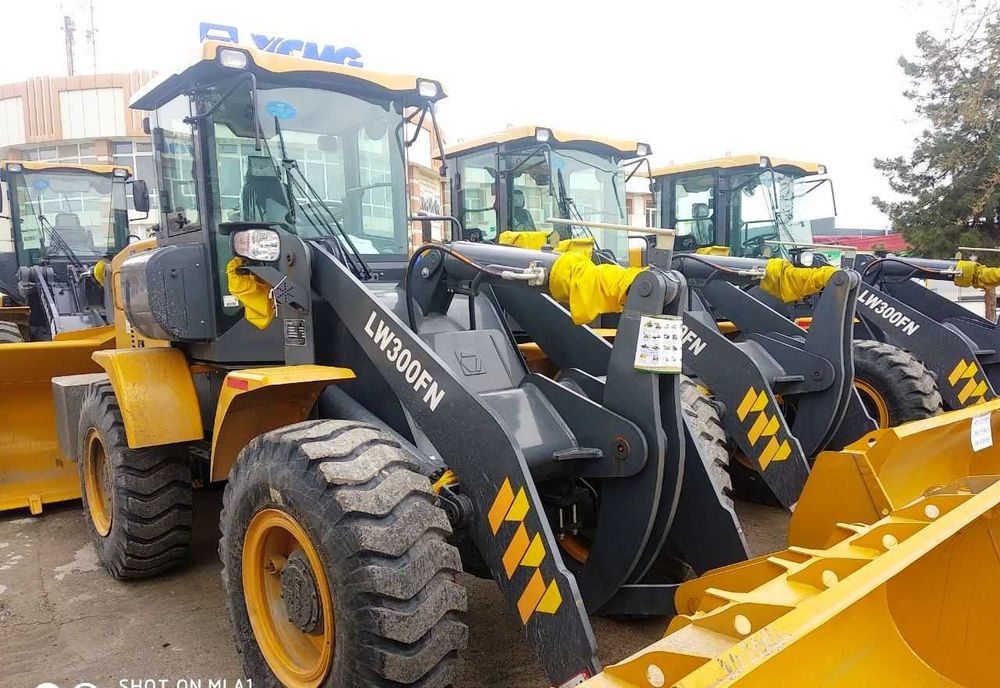Продаётся Фронтальный Погрузчик XCMG LW300FN сотилади, ками бор