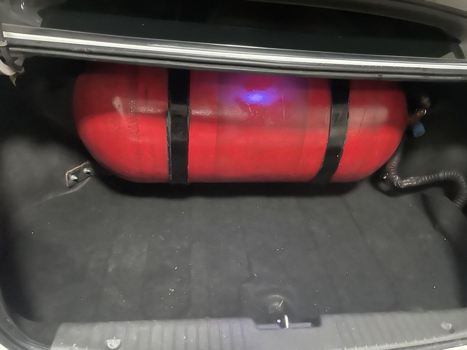 Lasetti 1.8 sotiladi narxini tepasida kelishamiz