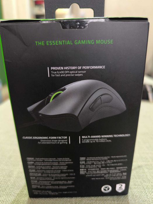 Геймърска мишка Razer DeathAdder Essential, черен