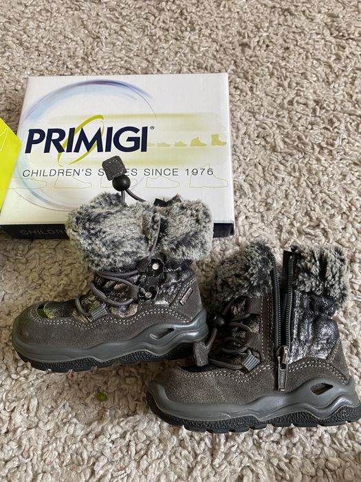 Детски ботушки primigi като нови