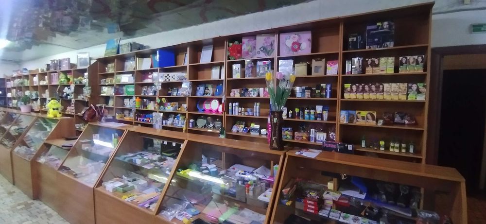 Оборудование для магазина  витрины