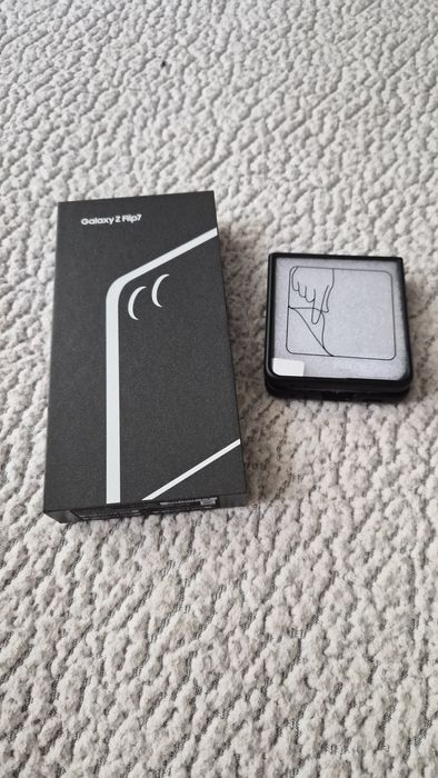 Обмен Samsung z flip 7.