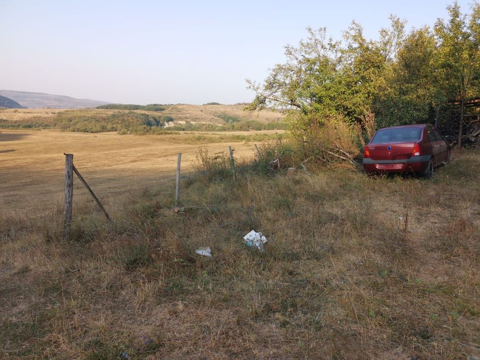Casă de vânzare la țară