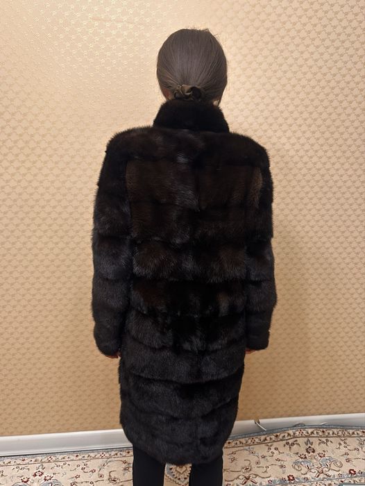 Продам норковую шубу