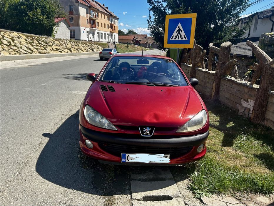 Vând Peugeot 206 cc