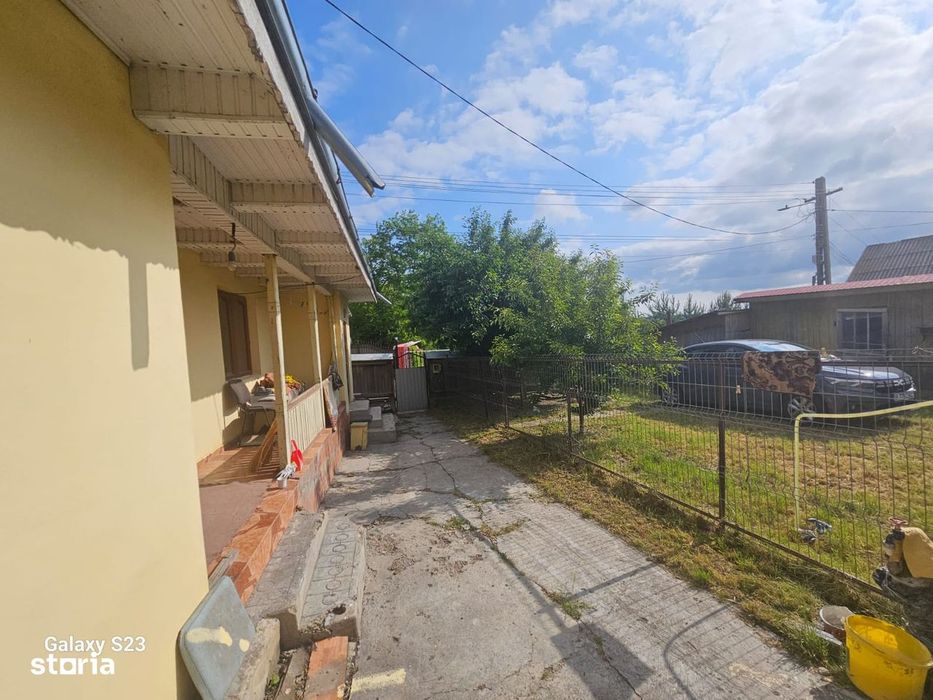 Casă de vânzare în comuna Păstrăveni, jud. Neamț