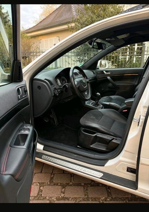 Skoda Octavia VRS 2.0 benzina 200 CP