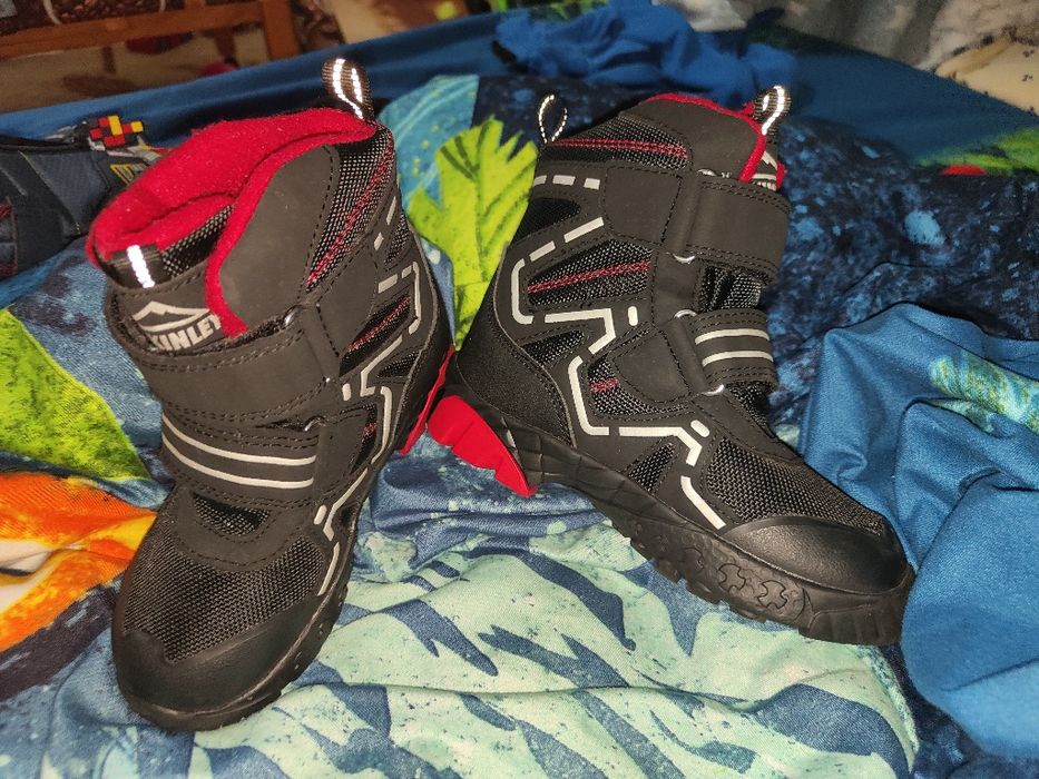 Ghete ca noi, impermeabile McKinley pentru copii. Marimea 28