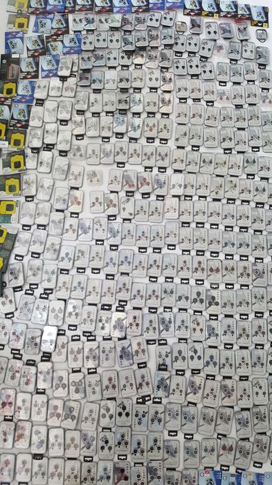 калъфи за Gsm Realme Motorola Nokia Iphone Samsung Huawei Redmi нови r