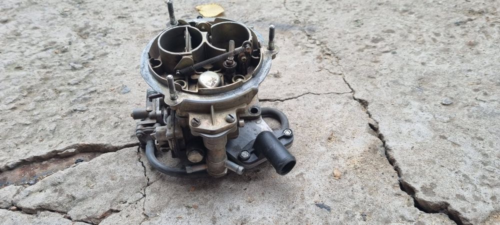 Карбюратор К151.