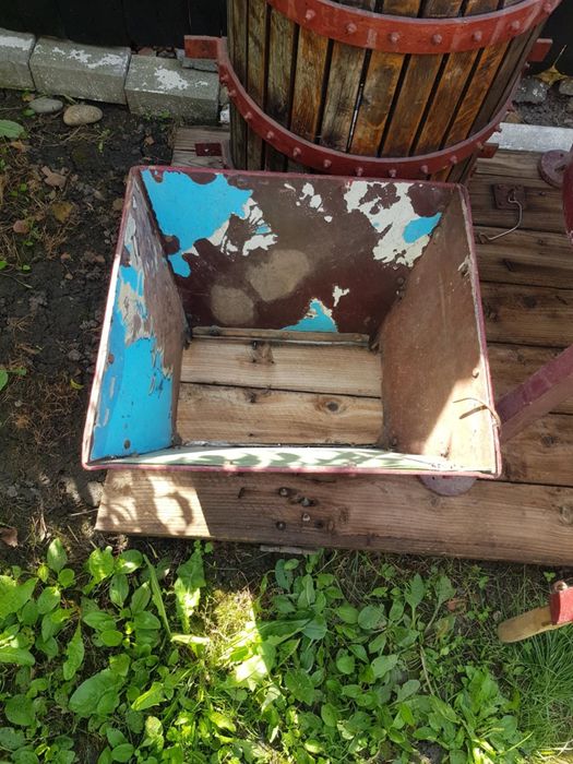 Presa struguri cu zdrobitor