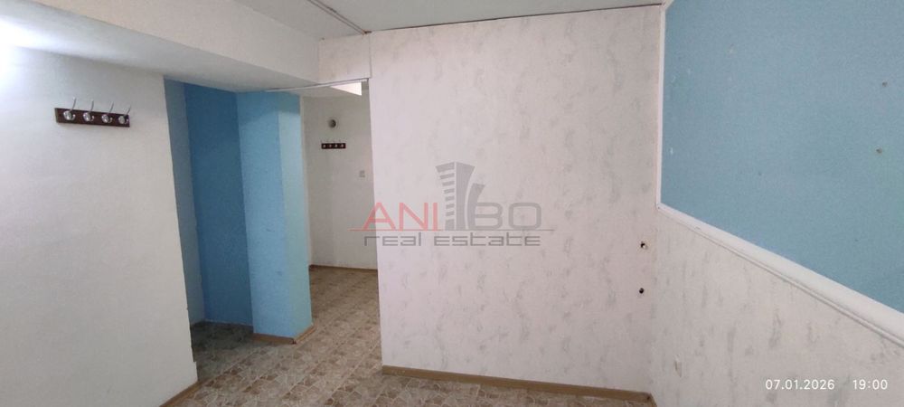 Дава се под наем Ателие в Варна, Колхозен пазар - 43 кв.м за 259.08 € - Снимка #8