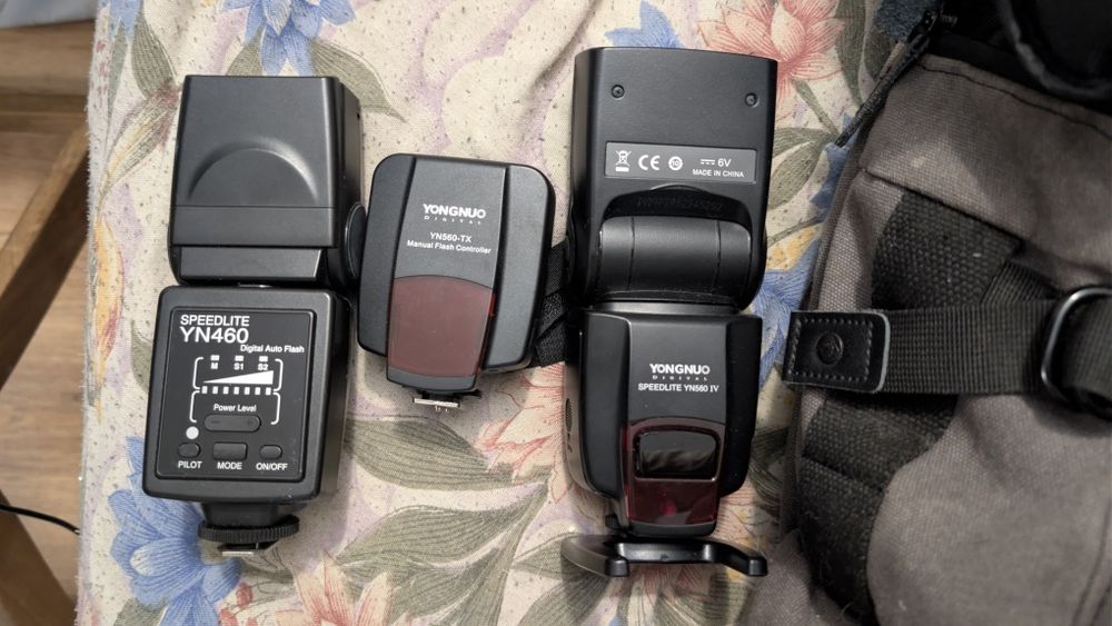 Canon 600d плюс обективи, светкавици и раница