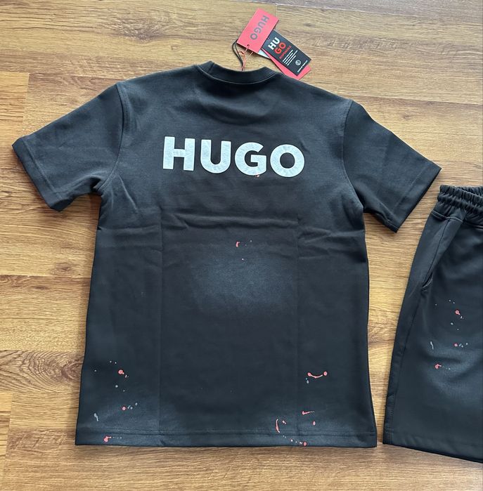 Мъжки,памучен,къс комплект Hugo BOSS с лого и отпред и на гърба на тениската
