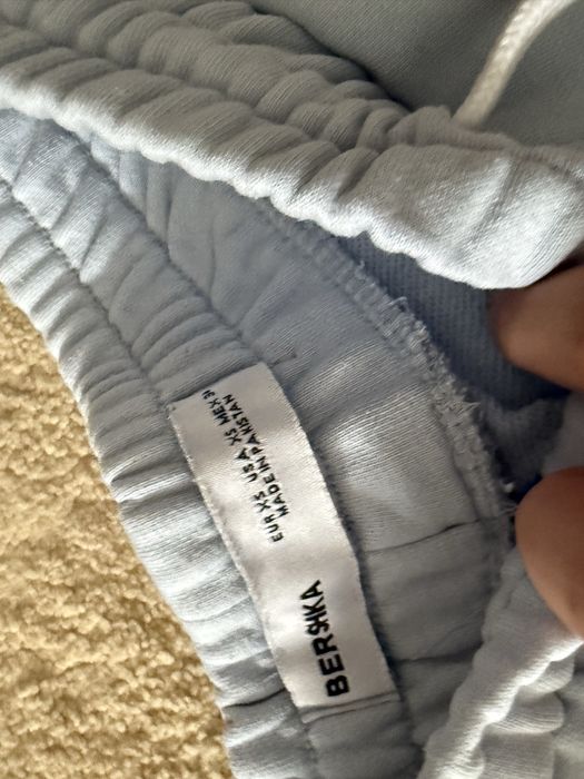 Pantaloni Scurti Bershka Albastri