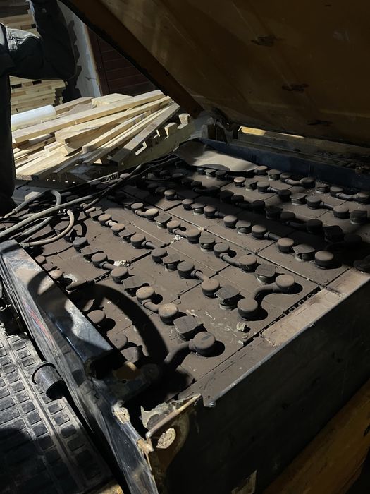 Вилочный электро погрузчик кара HANGCHA