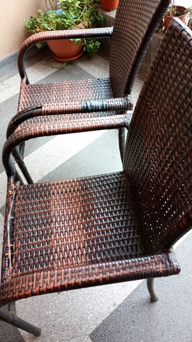 Три броя тръбни стола+Два броя железни стола