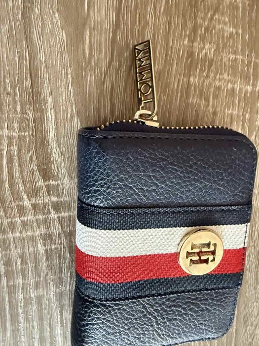 Дамски портфел Tommy Hilfiger