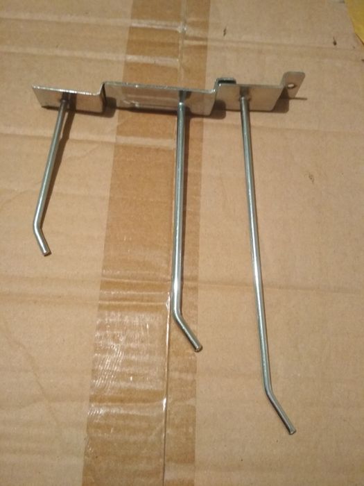 Крючки для эконом панели