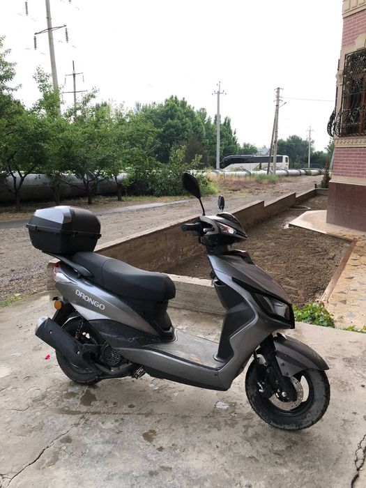 Skuter ,benzinli tezligi 80km/s 50 metr kub
