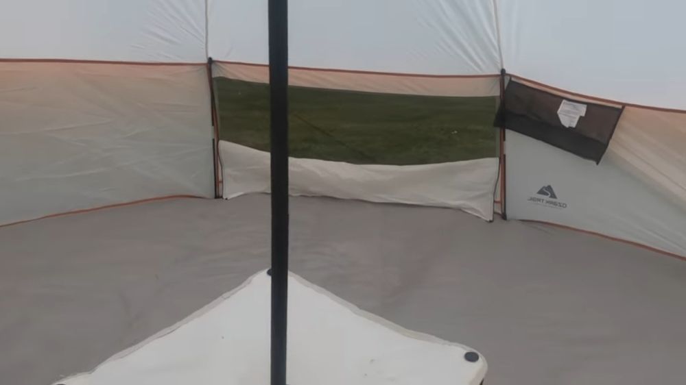 Cort Ozark Trail Yurt Tent pentru 8 persoane,nou,nefolosit!